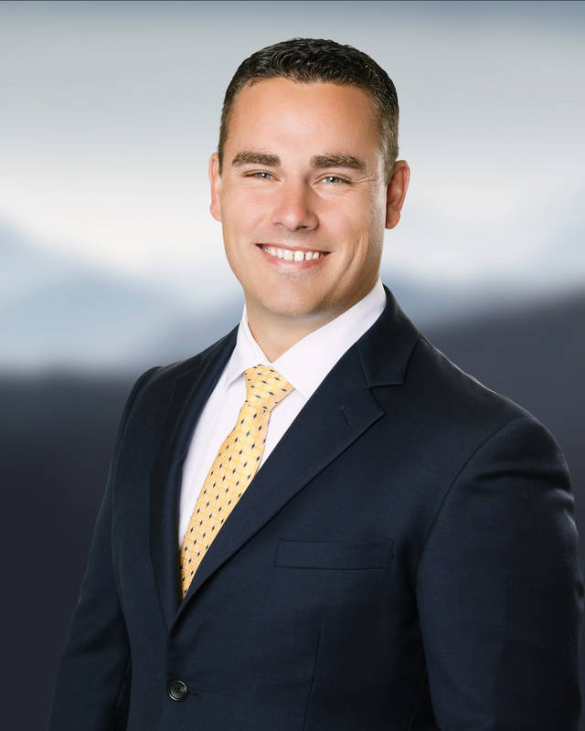 Astria Health welcomes new Board-Certified Orthopedic Surgeon, Dr. Chad Williams, to Sunnyside 
